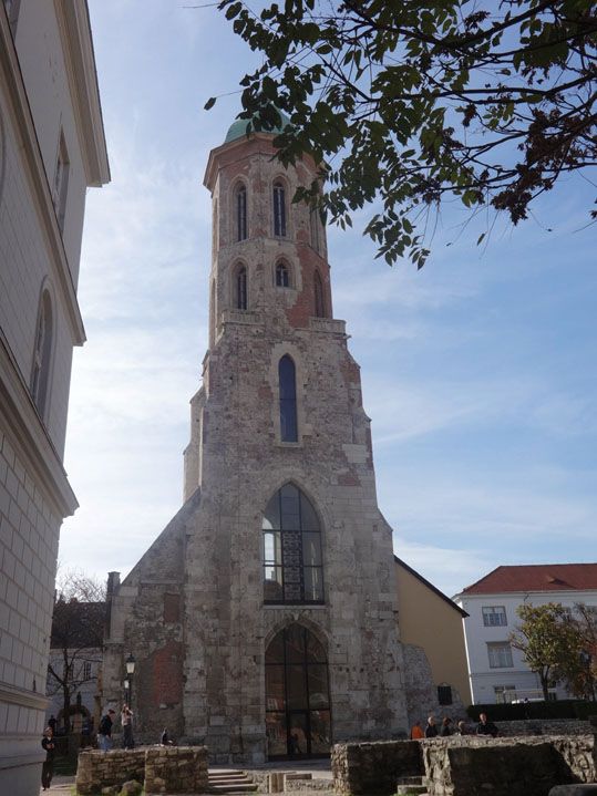 Iglesia casco antiguo de buda