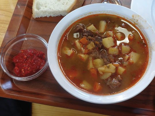 sopa de Guash con paprika