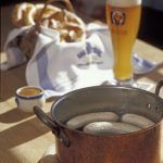 Weisswuerste-im-Topf--G-Standl