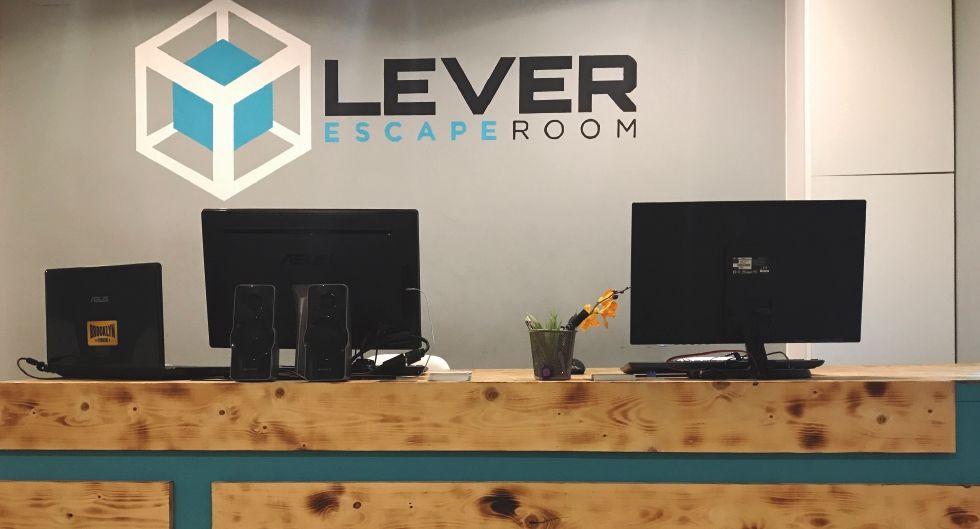 LEVER ESCAPE ROOM k2_items_src_258565ce4d7dff5eb14d5032bc3c05e4