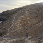 Ruta-de-acceso-a-las-playas-de-arena-negra-en-Playa-Quemada