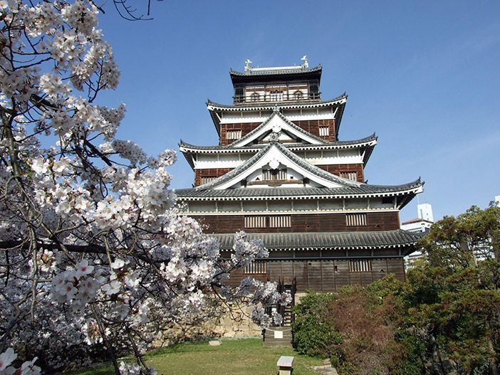 Castillo-de-Hiroshima-Convention-&-Visitors-Bureau
