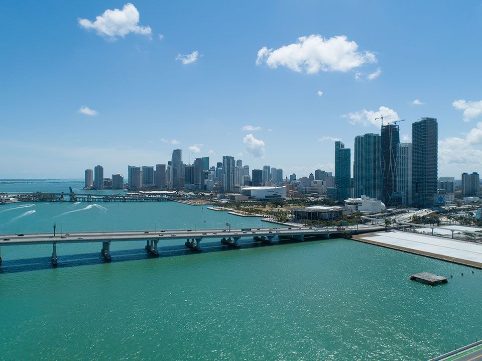 Downtown-Miami_Macarthur-Causeway_Museum-Park_Venetian-Way_Aerial-20180401-0047