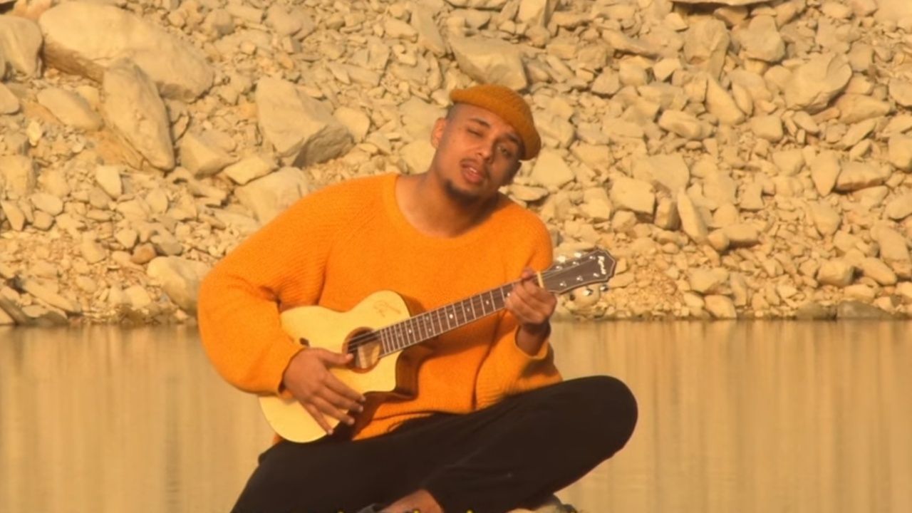 Roy Borland vuelve con "Miel", su penúltimo tema de la serie "Cena" k2_items_src_8f3e3c616d91a831ec66aed0a5288dd7