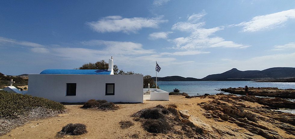 Playa-de-Antiparos-ermita