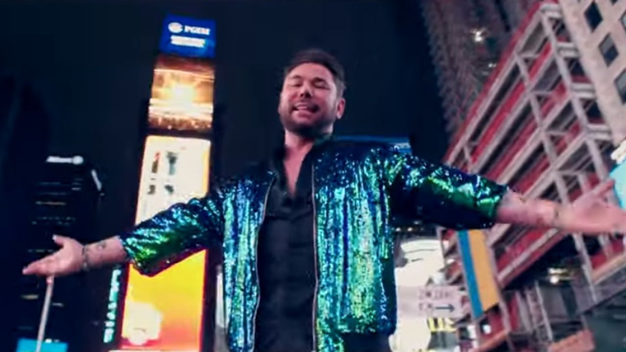 Miguel Poveda lanza el videoclip de "Diverso" k2_items_src_02d8012e1db1554c5c16460f67368f3a