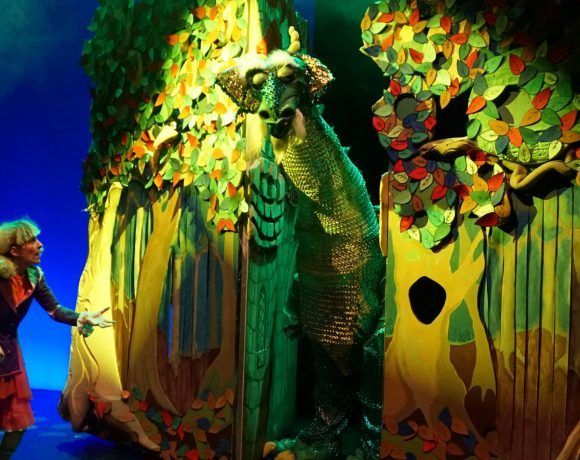 Foto de escena de Nora y el dragón