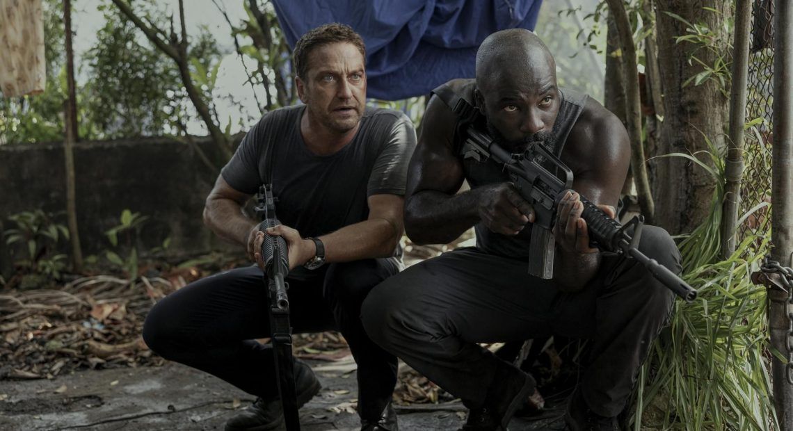 Gerard Butler y Mike Colter en la película "El Piloto" - DeAPlaneta