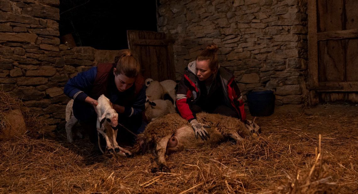 Lo que me queda de ti, protagonizada por Laia Manzanares y Ángela Cervantes