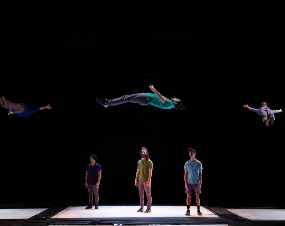 Le Plus Petit Cirque du Monde presentarán Esquive (Esquivar) / © Irvin Anneix _ Hélène Comball Weiss