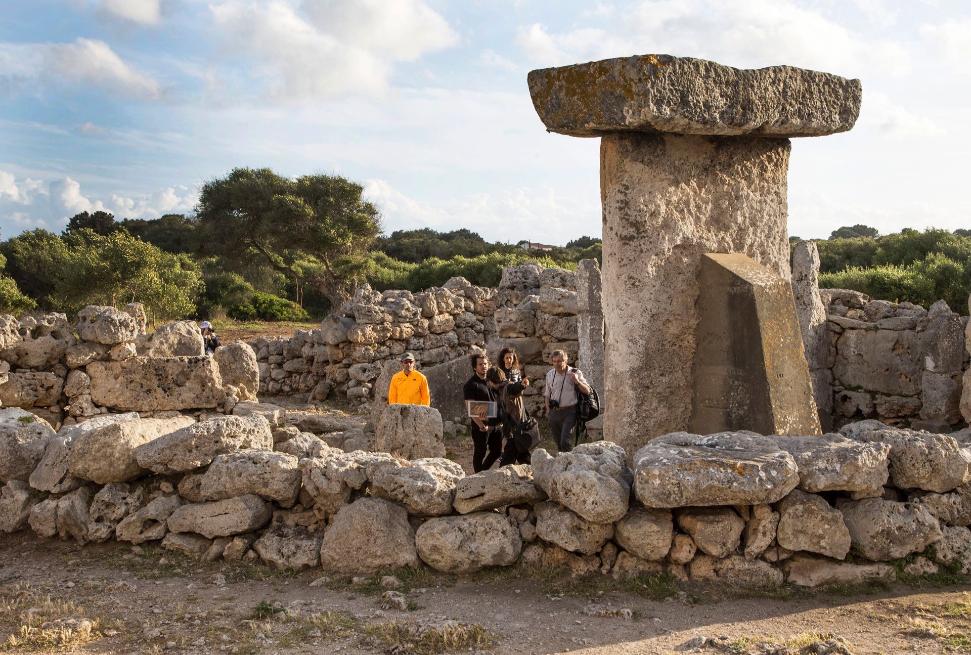 Menorca Talayótica Portada_Cami_Cavalls- Talaiots_Trepuco