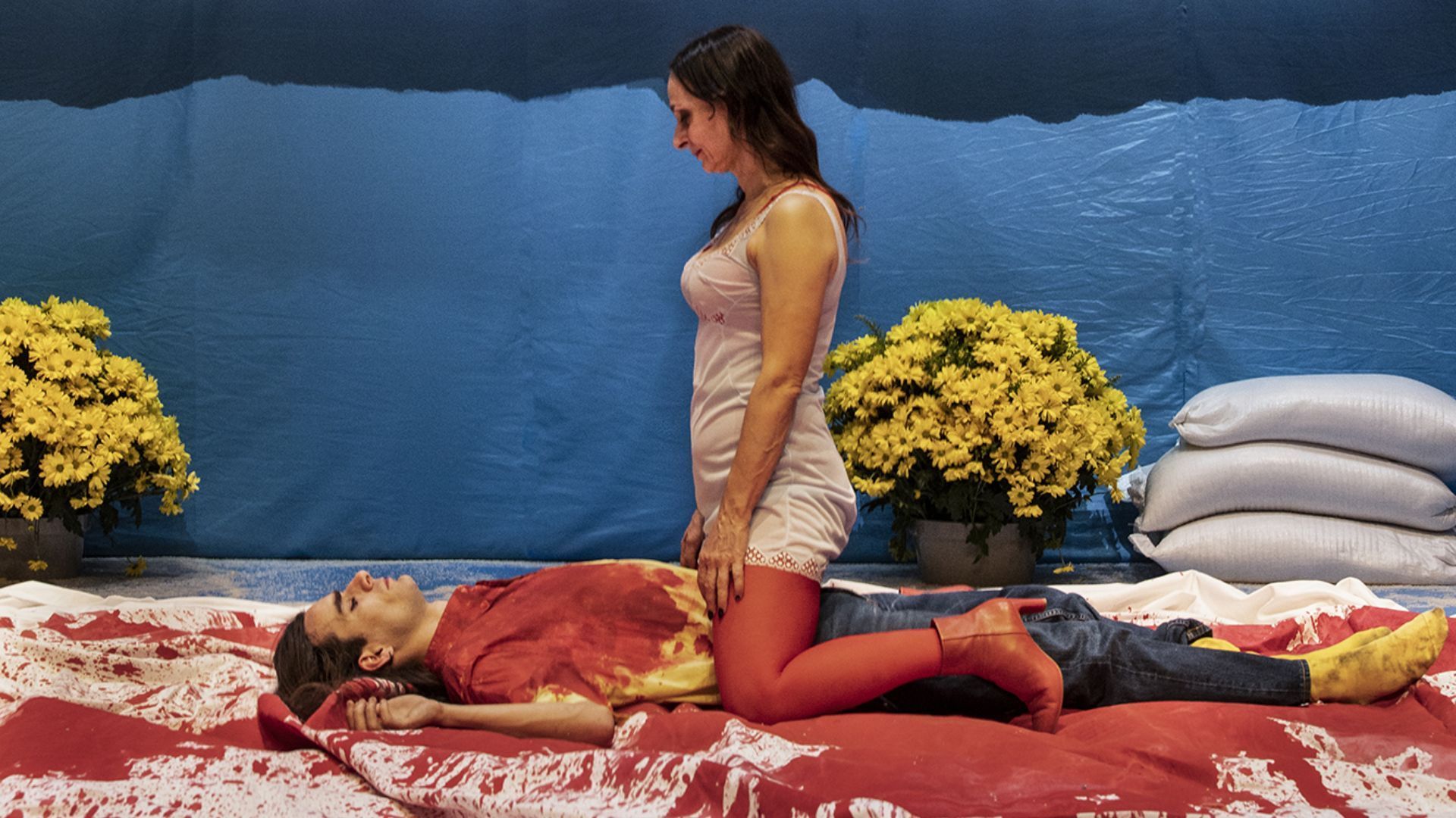 Angélica Liddell invita al público de Condeduque a celebrar su propio funeral Angélica Liddell difusión_ VUDÚ_ 4 Luca del Pia