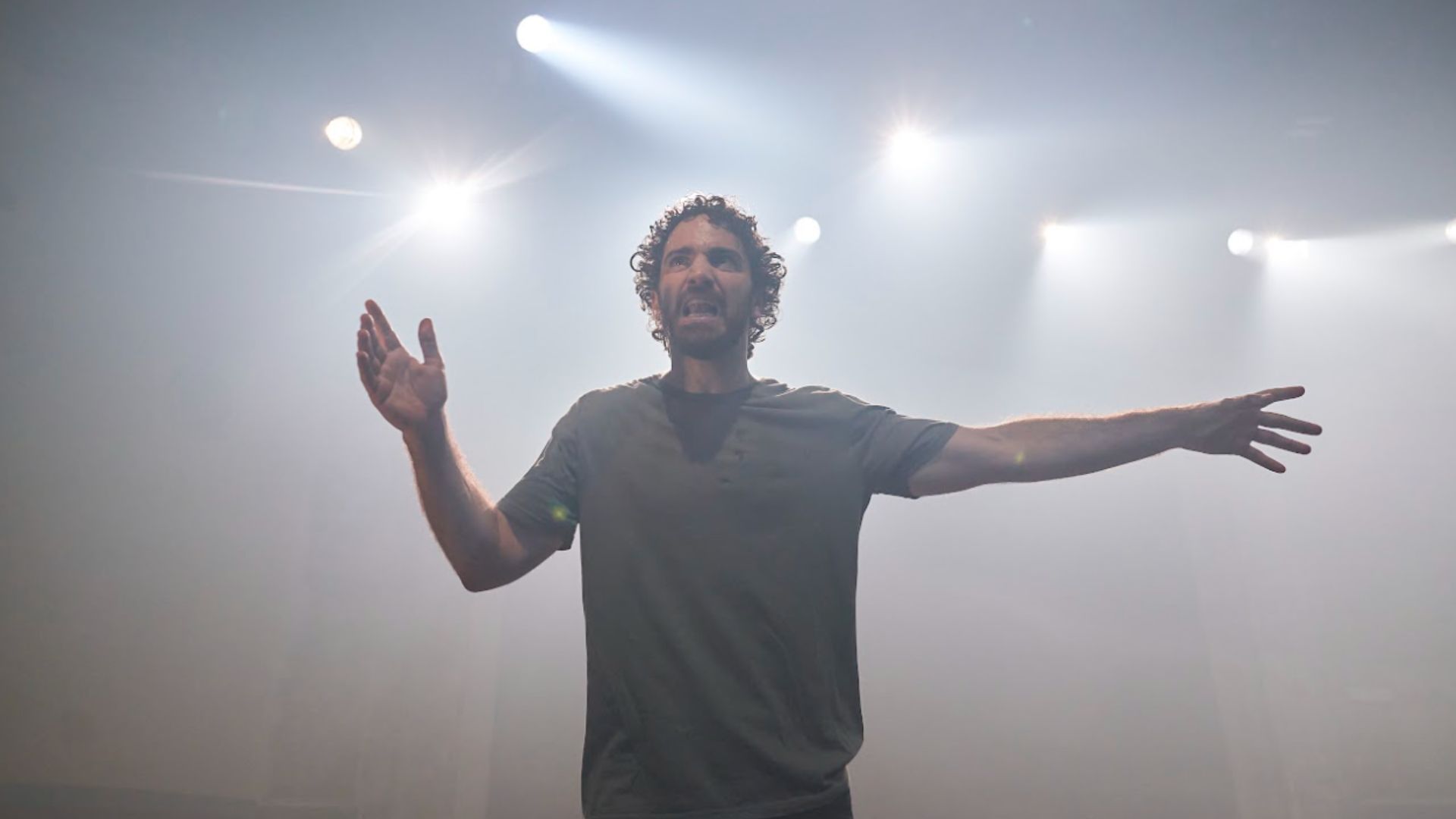 "En mitad de tanto fuego" En mitad de tanto fuego, foto de David Ruano