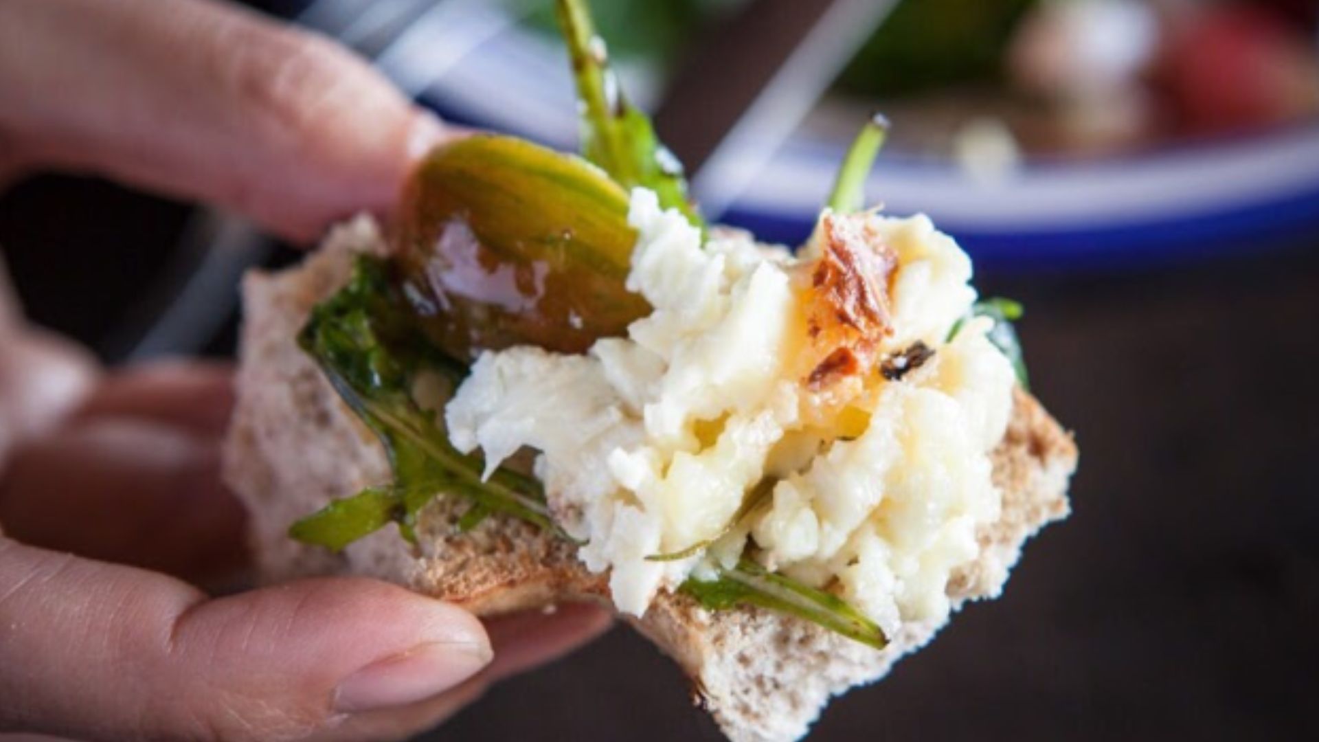 Mercado de las conchas puesto queso