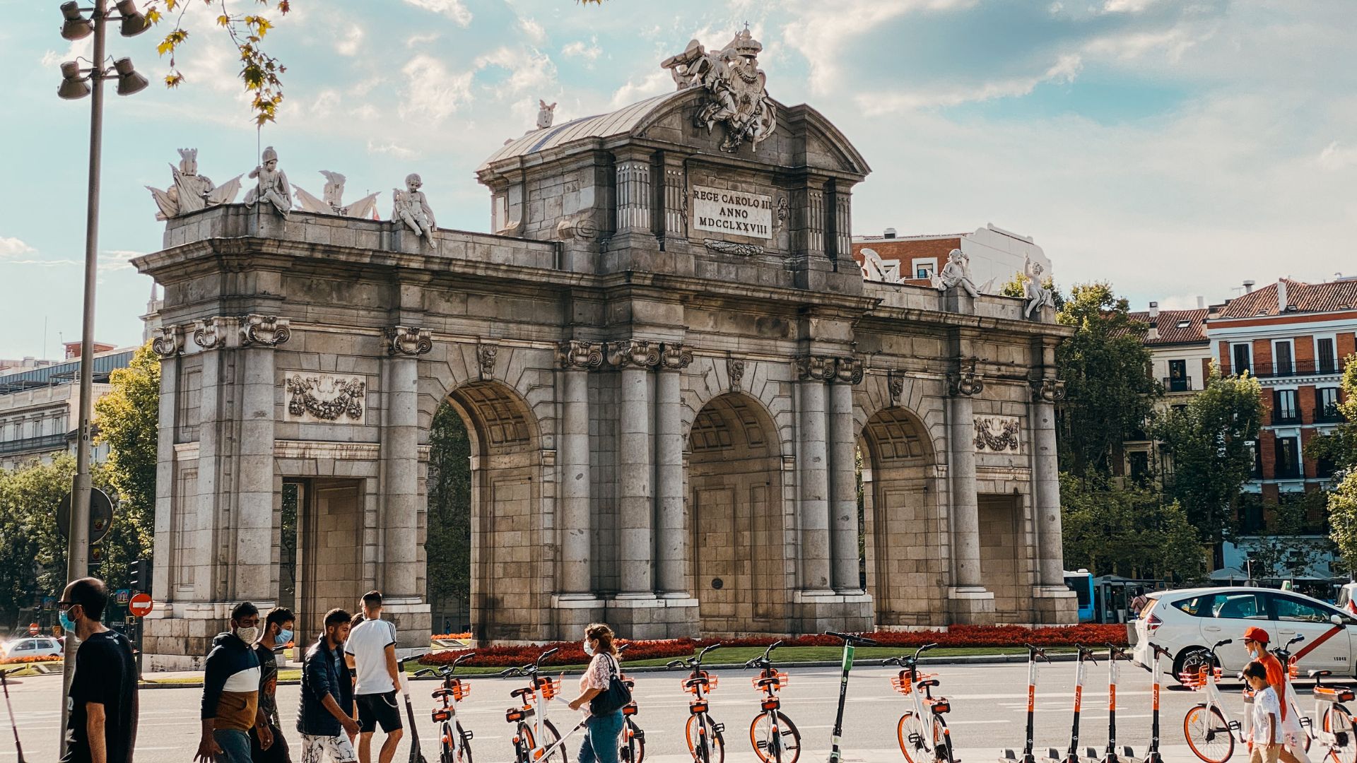Qué hacer en Madrid en mayo Madrid en mayo, puerta de alcalá